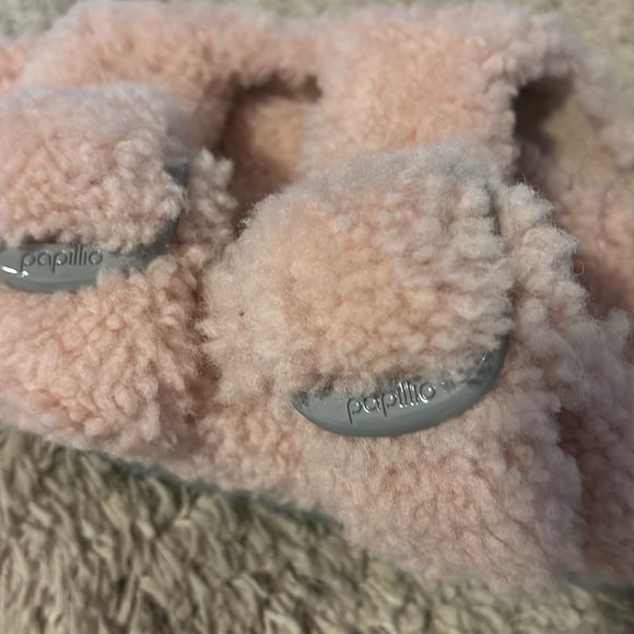 Papillio Arizona Pink Sherpa Fuzzy Sandals nwt 38 and 39 narrow fit 🐼 - Picture 6 of 12